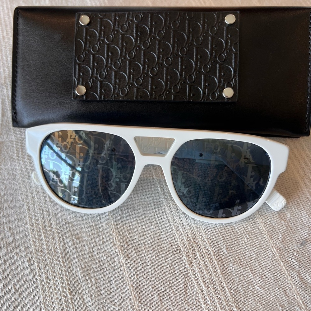 Dior White Diorissimo Sunglasses NWOT with leather case, box, and dust cloth